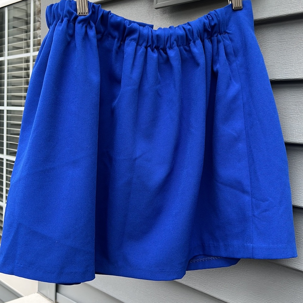 Everly Skirt - Picture 2 of 2